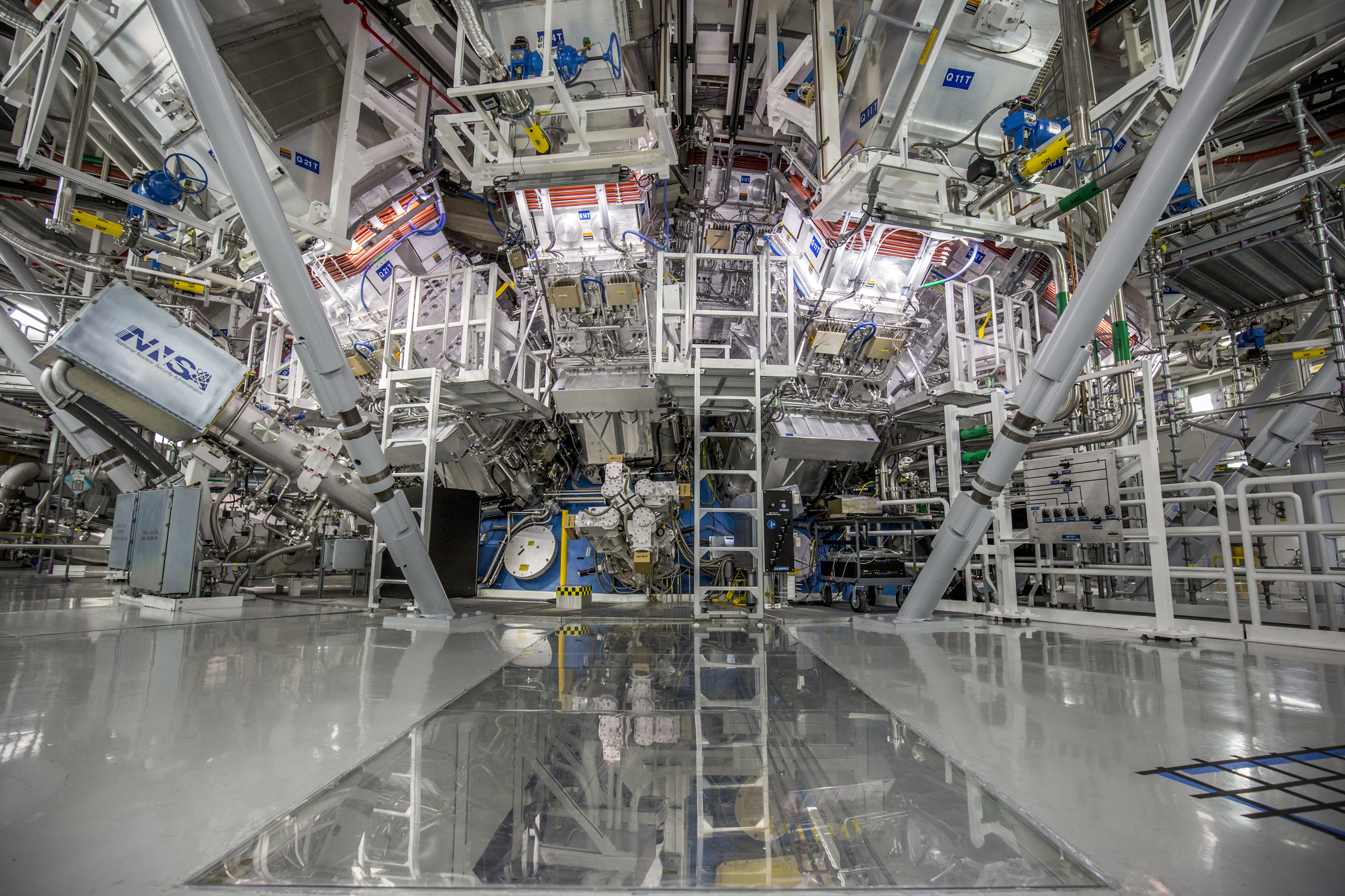 Parcel øjenvipper næve National Ignition Facility achieves fusion ignition | Lawrence Livermore  National Laboratory